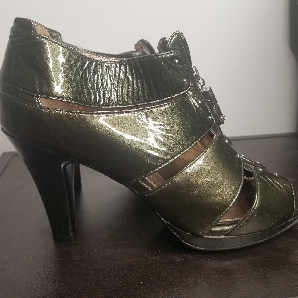 Sofft Patent Leather Booties (Dark Olive)
